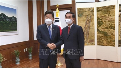 Thường trực Ban Bí thư Võ Văn Thưởng và đoàn đại biểu cấp cao Đảng ta tiếp tục các hoạt động thăm Hàn Quốc
